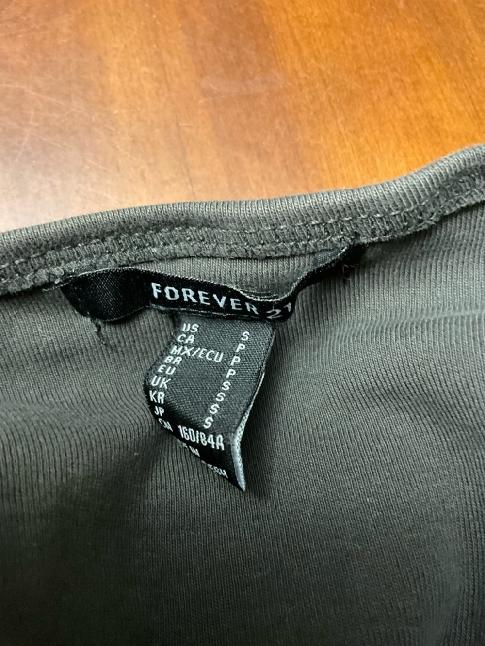 Forever 21 Black Graphic Crop Top - Picture 5 of 5